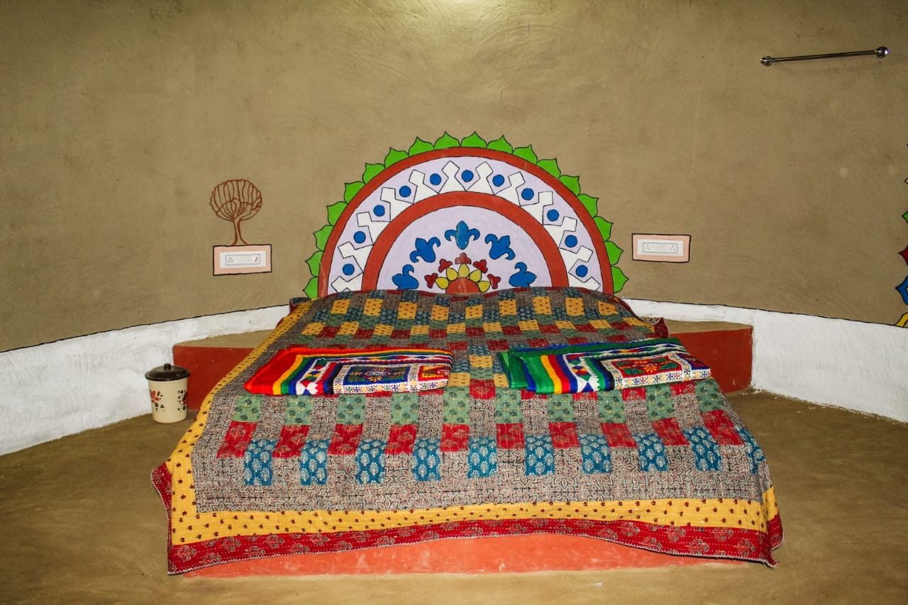 Bhunga room